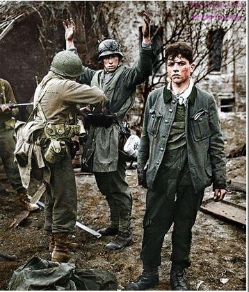 Hitlers kindsoldaten. Maar vergis je niet, de Geallieerden hadden groot respect voor deze jonge vechters...
