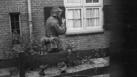 Duitse soldaat bij het Bonendaal te Warnsveld (Jan Thate)