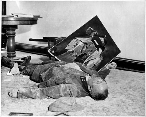 Bataillonsführer Walter Dönicke pleegde in Leipzig zelfmoord vlak voor de komst van de Amerikanen