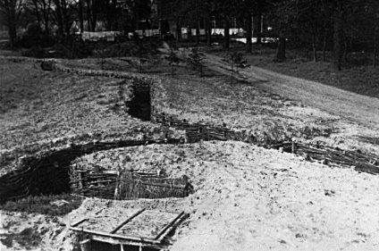 De loopgraven bij Groot Graffel, aangelegd door de Nazi's