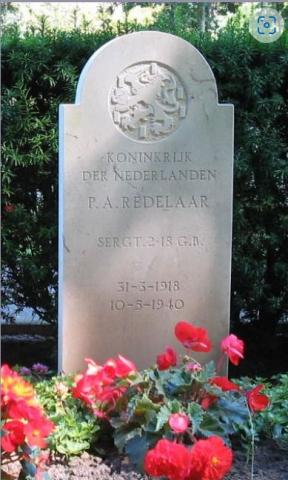 Zijn graf op het Militair Ereveld Grebbeberg te Rhenen
