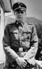 Josef Mengele, arts en een van de grootste nazi-beesten, die o.a. experimenten uitvoerde met gevangenen